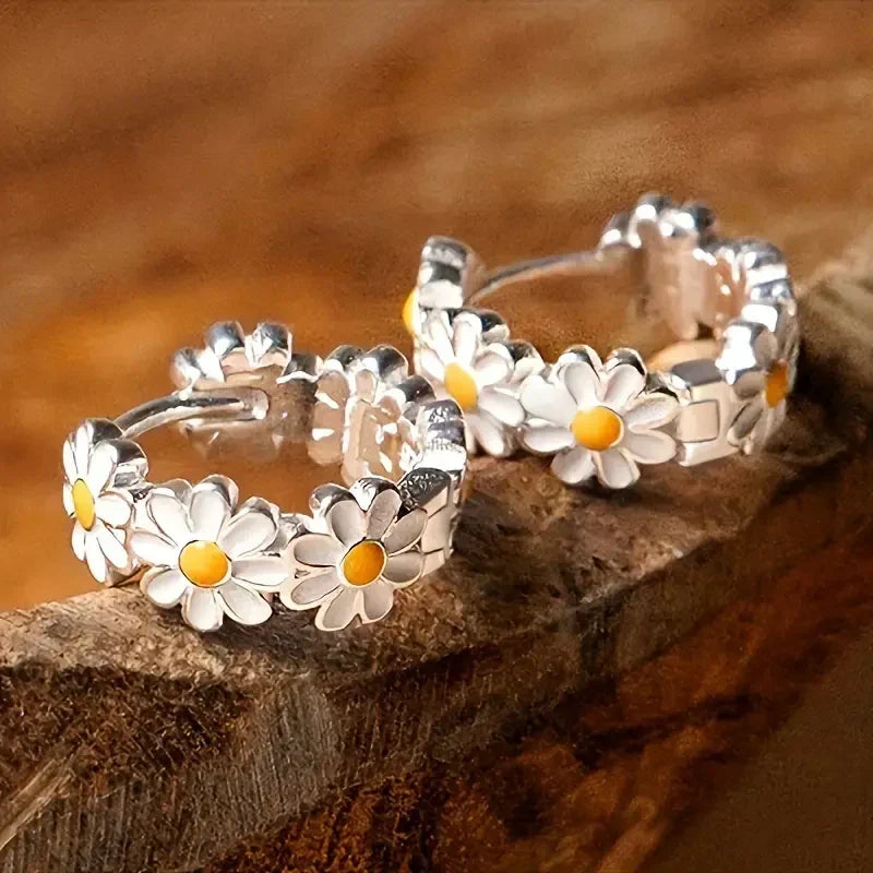 Daisy Hoop Earrings in White Gold Tone