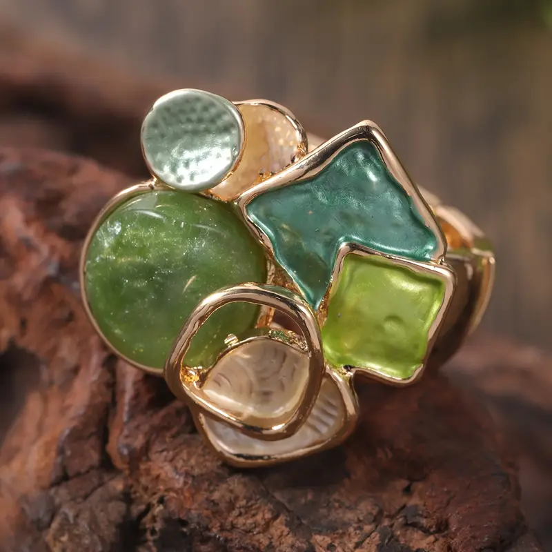 Handbeschilderde groene goudkleurige ring