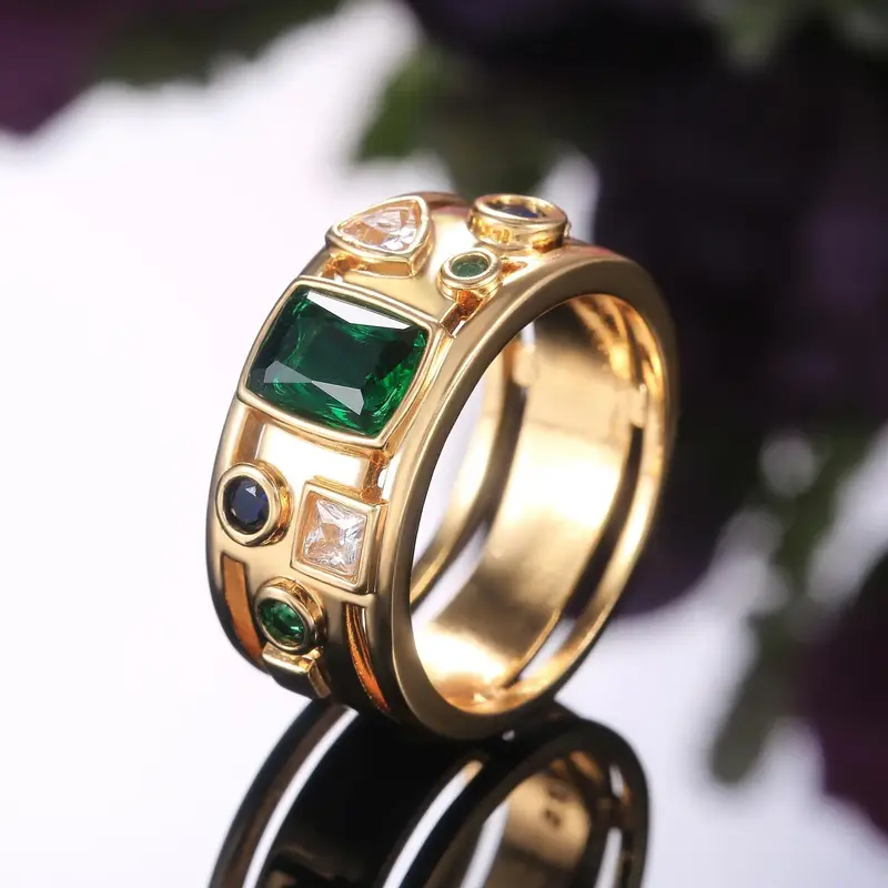 Vintage-Style Green and White Glass Gold-Tone Ring