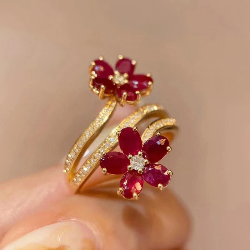 Spiral Red Daisy Gold-Tone Ring