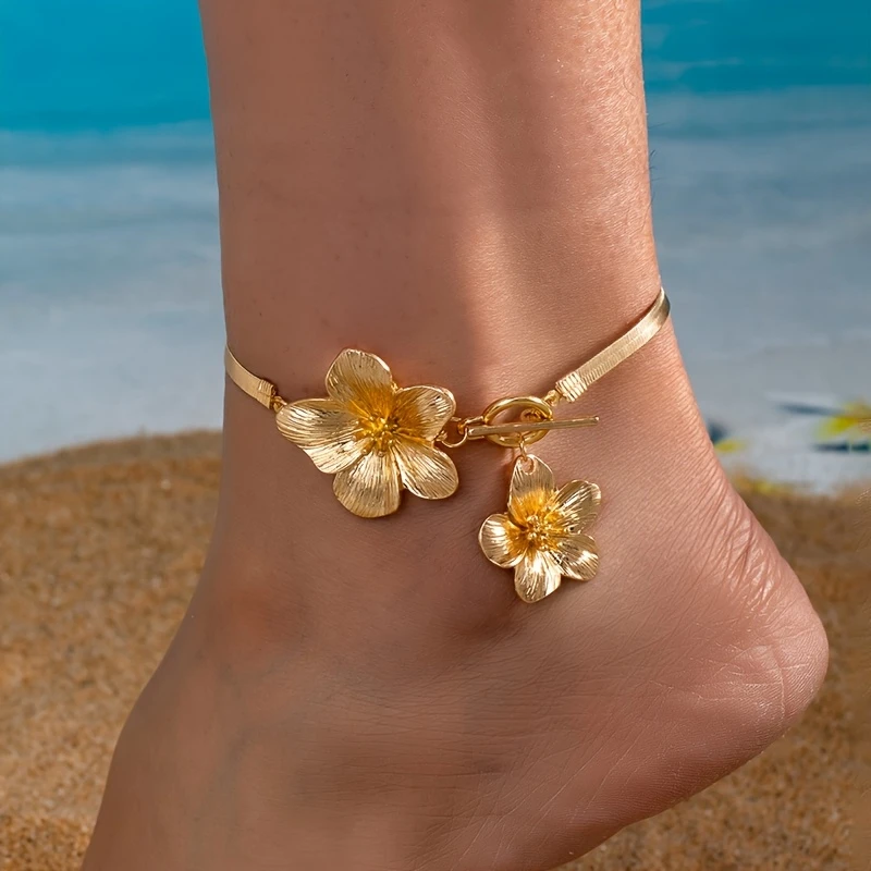 Gold-Tone Blossom Ankle Bracelet