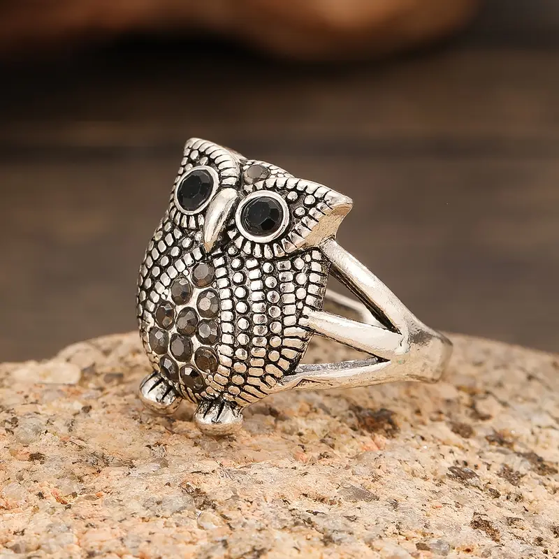 Vintage-Style Silver-Tone Owl Ring