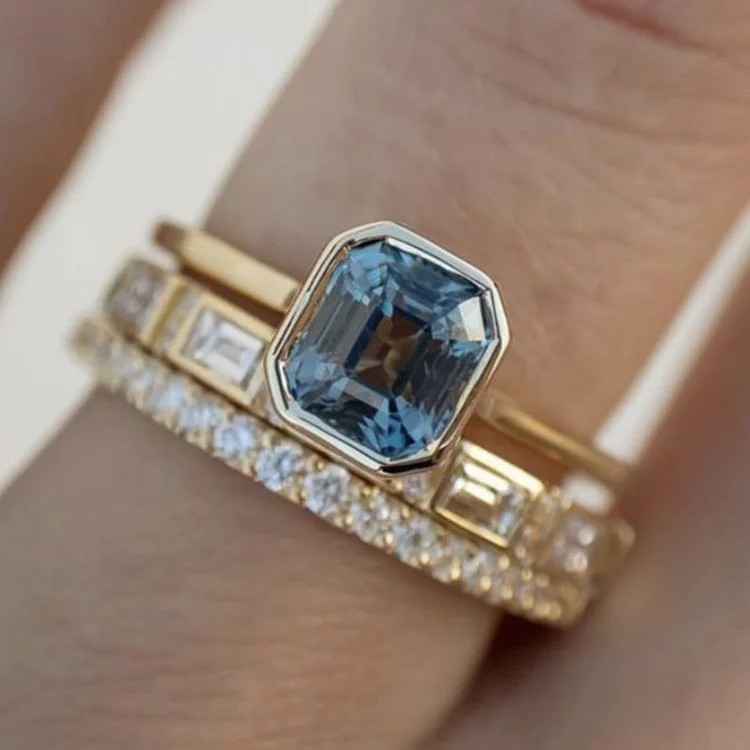 Blue Cube Glass Ring Set