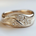 Goudkleurige ring met bloemspoor