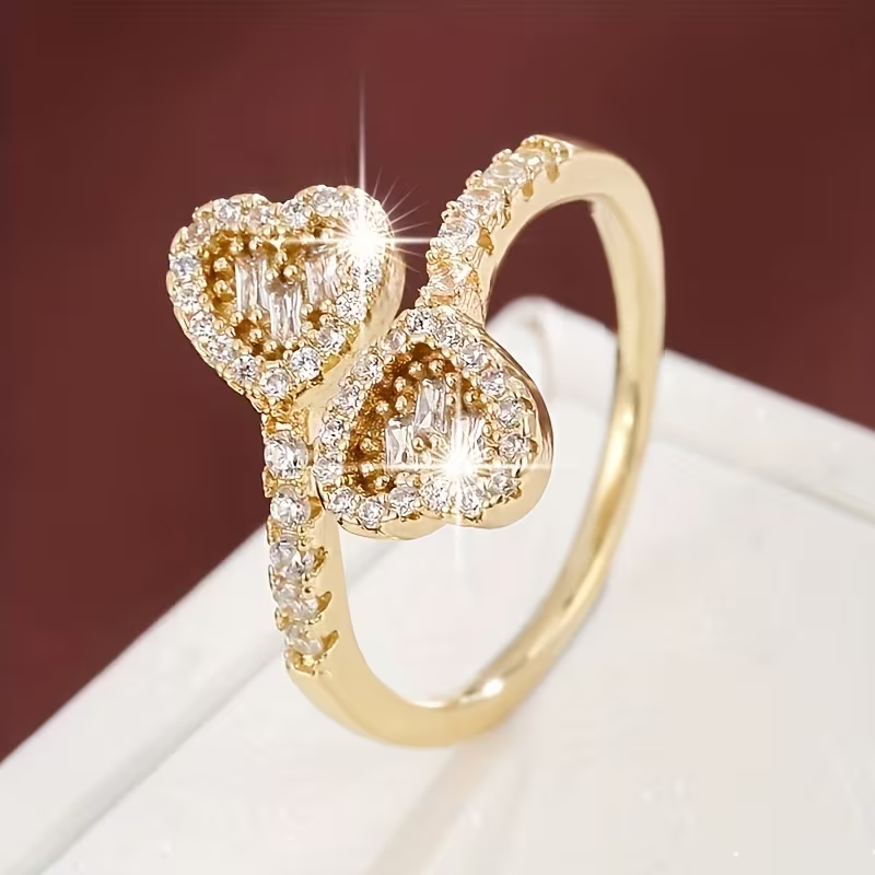 Adjustable Heart-Shaped Bright Ring
