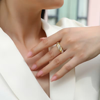 Kristallijne gevlochten goudkleurige ring