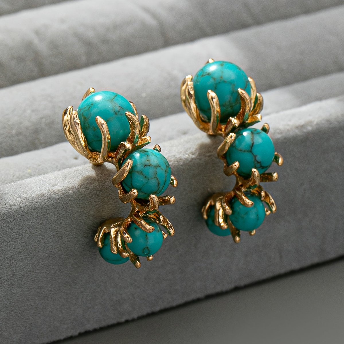 Turquoise Beaded Flower Earrings