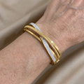 Vergulde bangle met strass