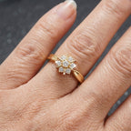 Simple Flower Zirconia Ring