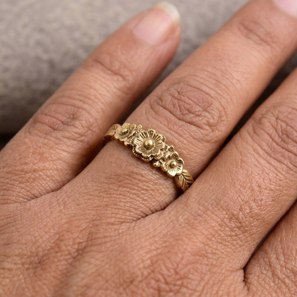 Adjustable Vintage-Style Floral Leaf Ring