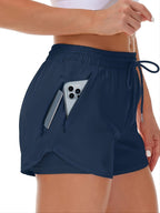 Twee-in-één sportshort met ingebouwde binnenbroek en koord