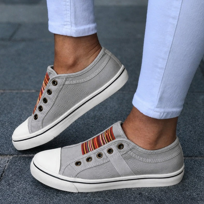 Rounded-Toe Low-Top Trainers for Everyday Wear