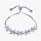 Bloemenbedelarmband met heldere zirkonia, verstelbaar