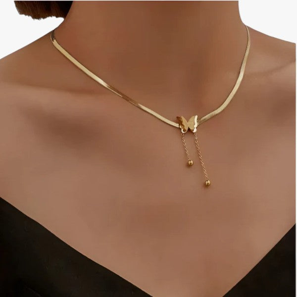 Ketting met vlinderhanger in goudkleurig roestvrij staal