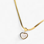 Ketting met vlinderhanger in goudkleurig roestvrij staal