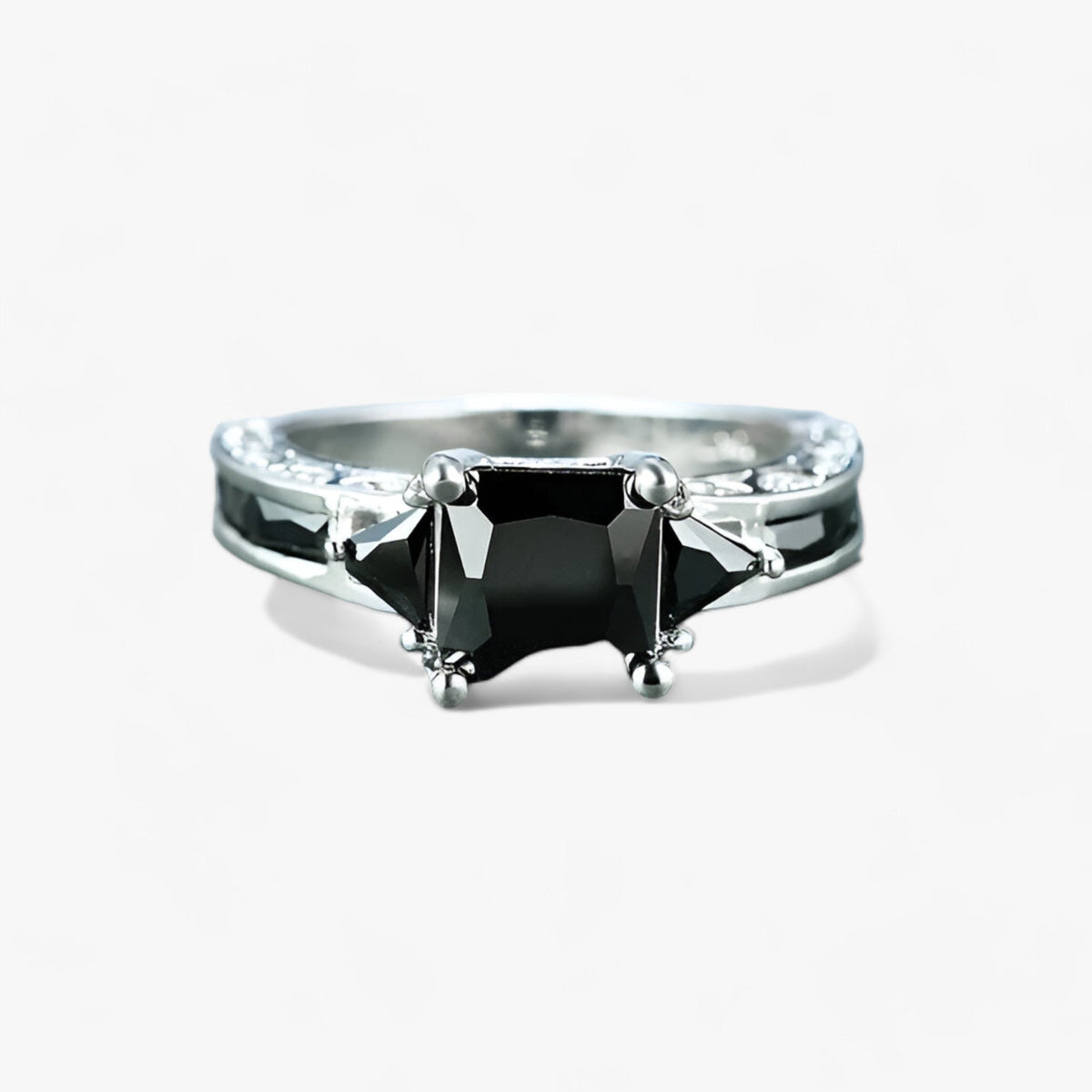 Ring met zwarte zirkoon in princesslijpsel, zilverkleurig