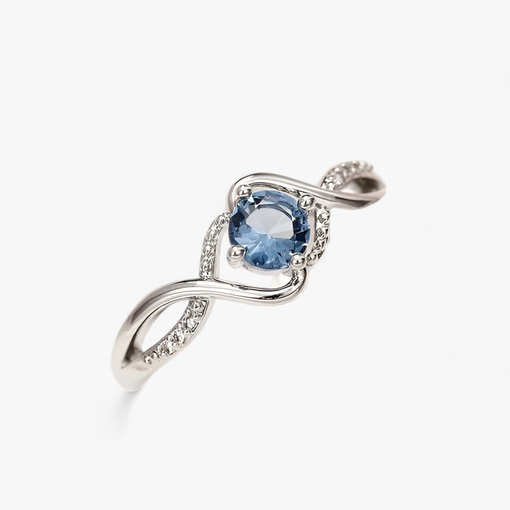 Ring met blauwe cubic zirkonia in zilverkleur