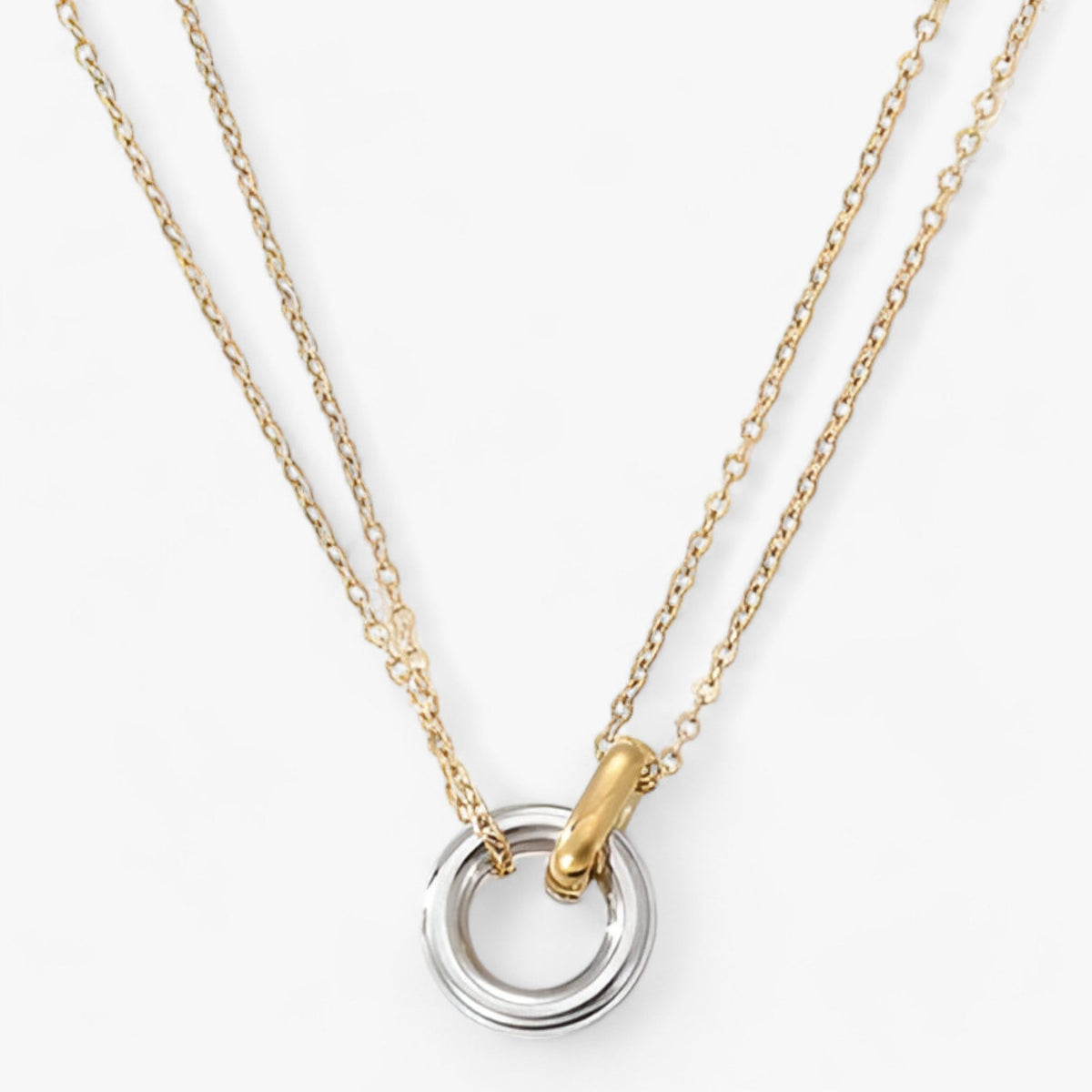 Tweekleurige ketting met cirkelhanger in roestvrij staal