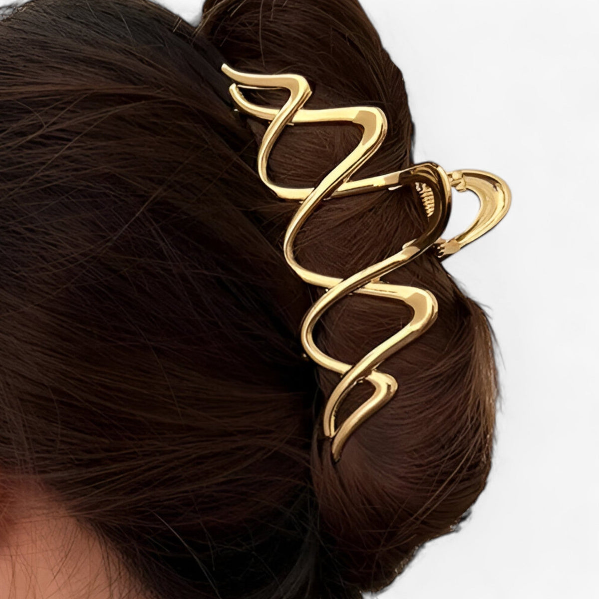 Wide Geometric Hair Clip in Gold-Tone Metal
