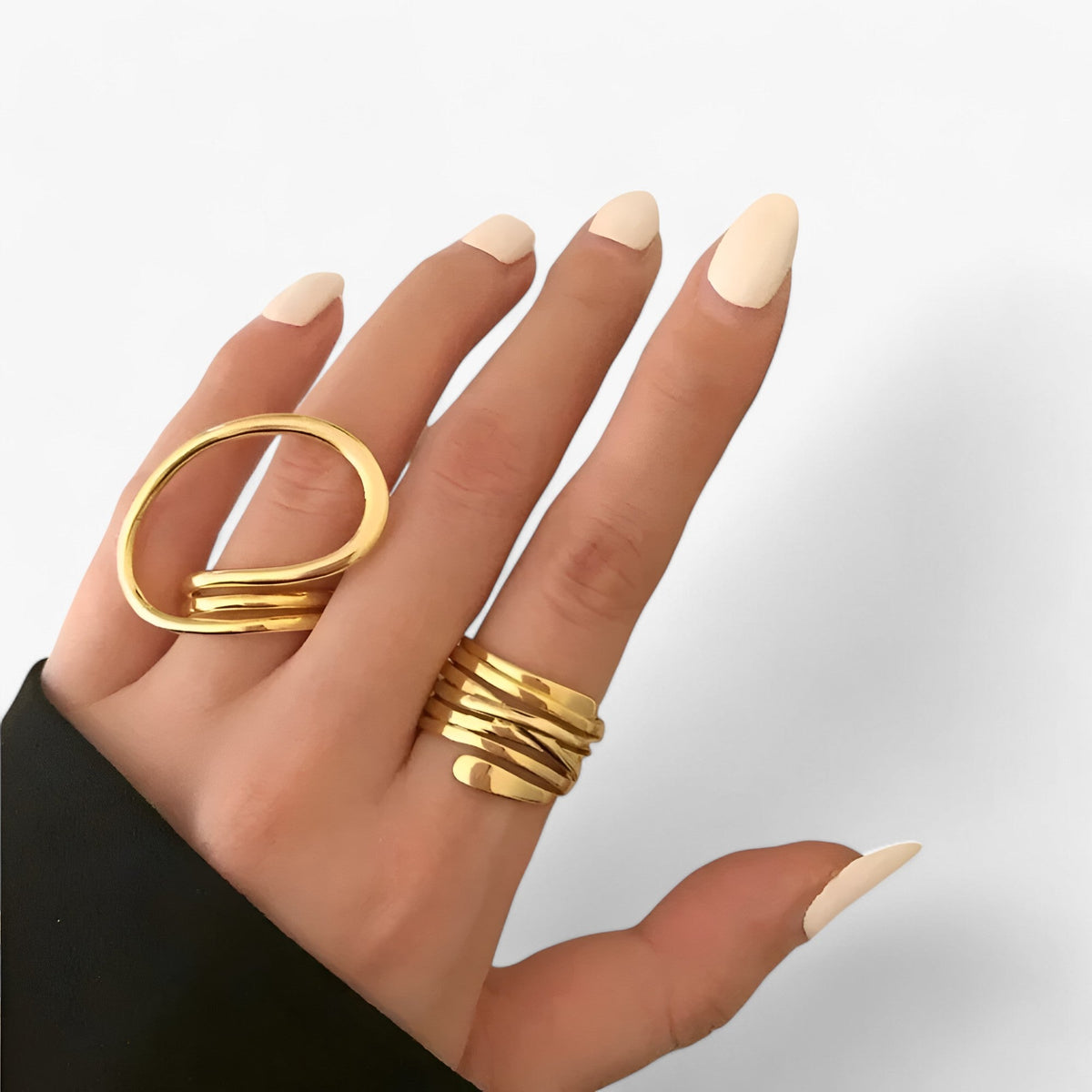 Verstelbare geometrische statement ring in zilverkleur