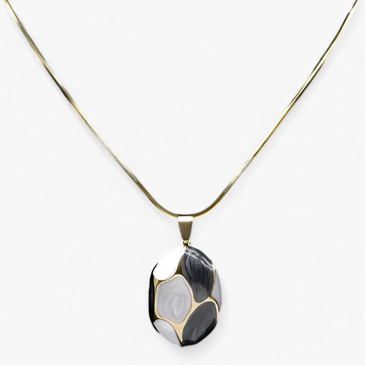 Ketting met bedelhanger in goudkleurig roestvrij staal