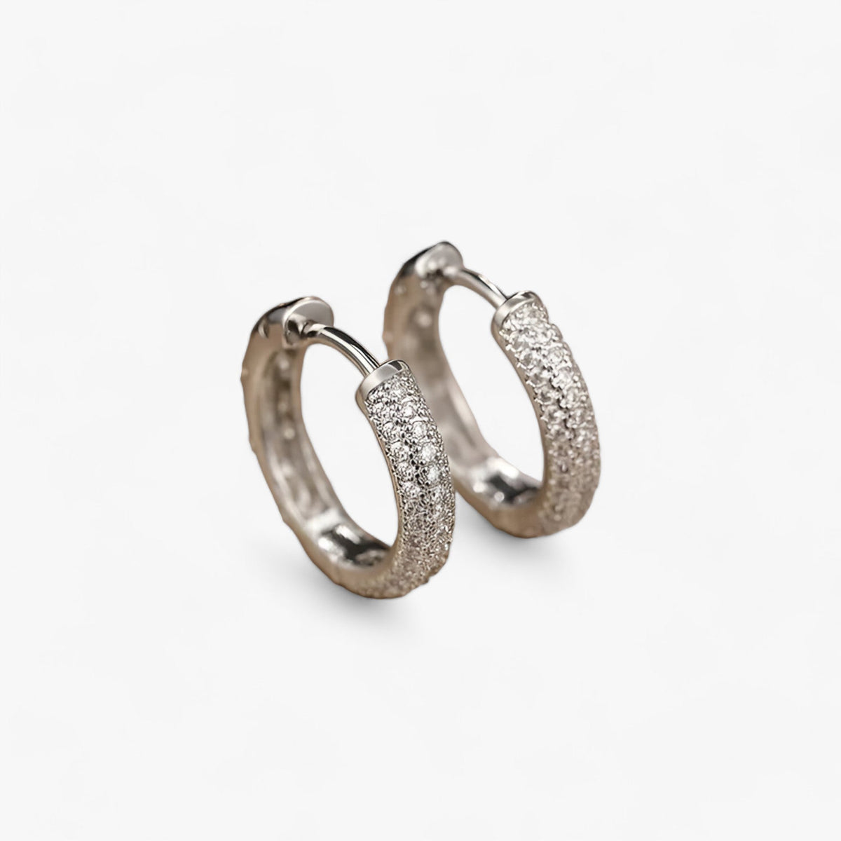 Sterling zilveren creolen met cubic zirkonia