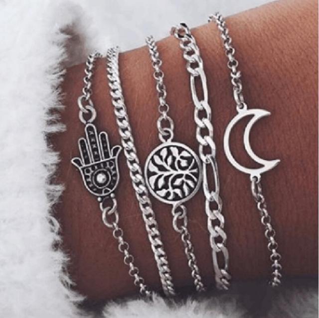 Pack of Five Bracelets in City-Named Styles