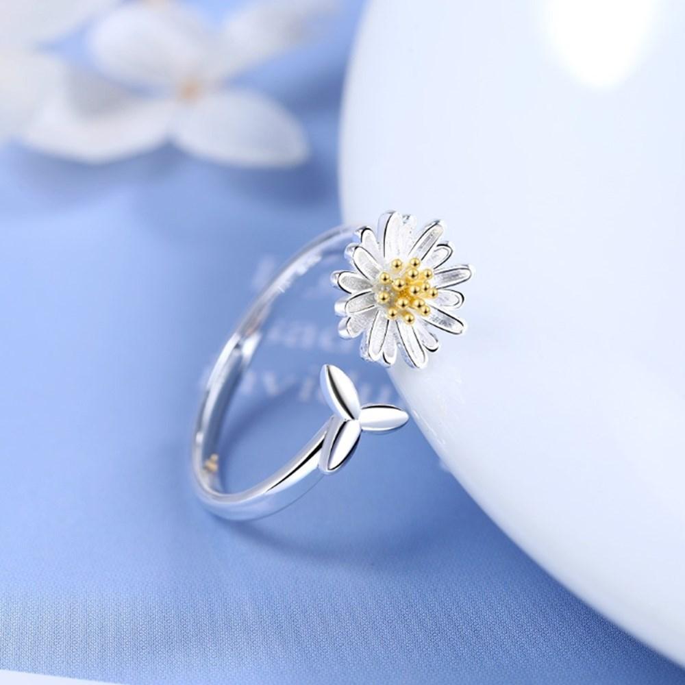Adjustable Silver-Tone Sunflower Ring