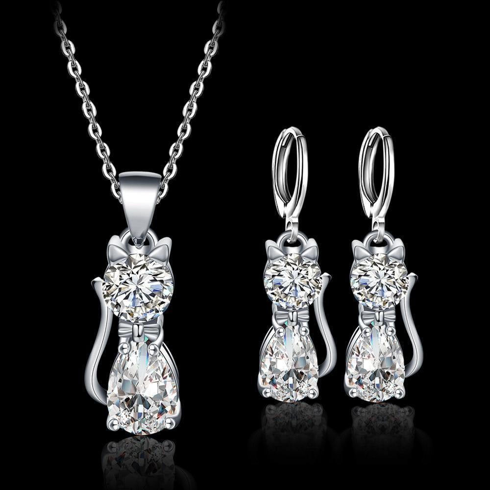 Sterling zilveren set kattenketting en oorbellen met witte zirkonia