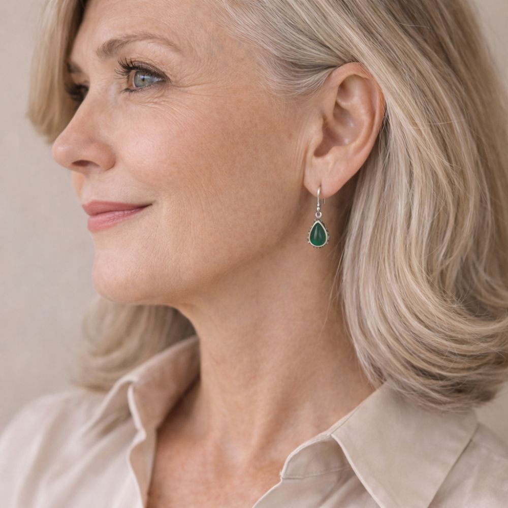Vintage-Style Waterdrop Stone Earrings