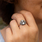 Vintage-Style Zirconia Ring in Rose Gold Tone