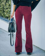 Flared broek met hoge taille en brede, zwierige zoom