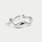 Adjustable Minimalist Wave Ring