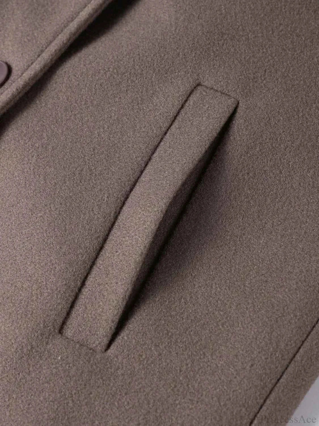 Thick Winter Overcoat with a Straight Single-Breasted Cut