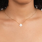 Ketting met bloesembloem