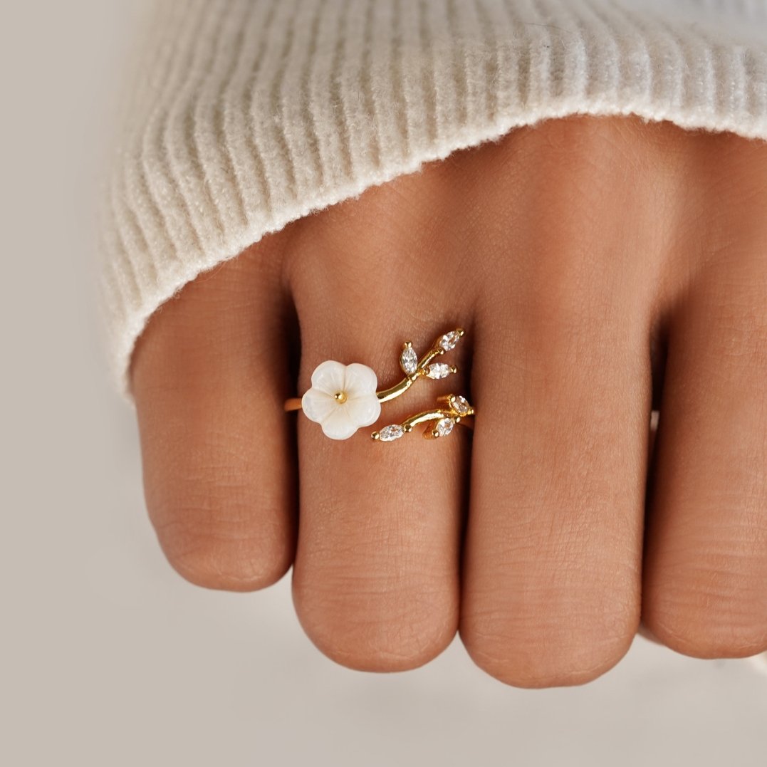 Adjustable White Blossom Ring