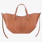 Sophisticated Timeless Leather Shoulder Bag for Busy Days