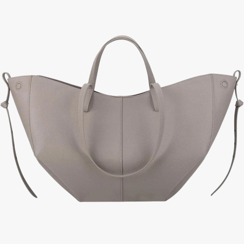 Sophisticated Timeless Leather Shoulder Bag for Busy Days