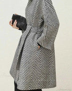 Zigzag Pattern A-Line Coat with Raglan Sleeves and Lining